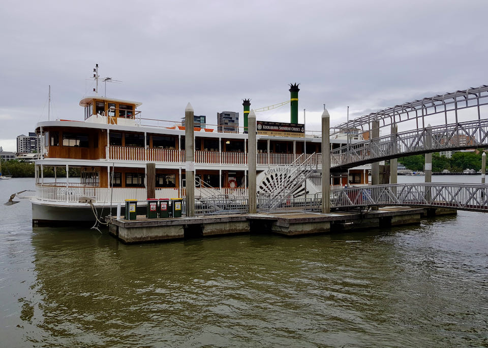 Kookaburra Showboat Cruises leave from the pier close by.