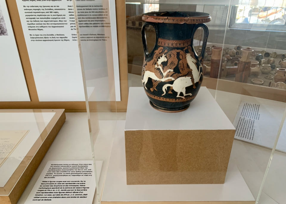 Archaeological Museum in Fira exhibits