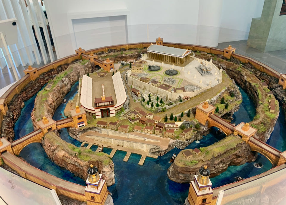 Lost Atlantis Museum scale model