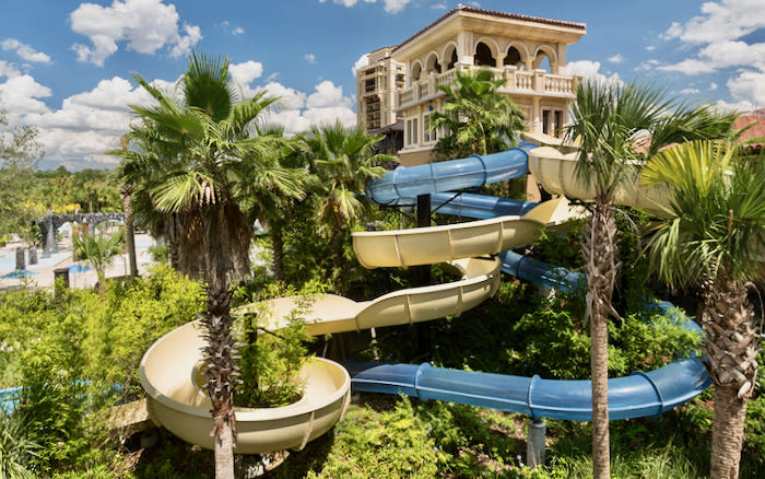 5-star hotel in Orlando with pool and water slides.