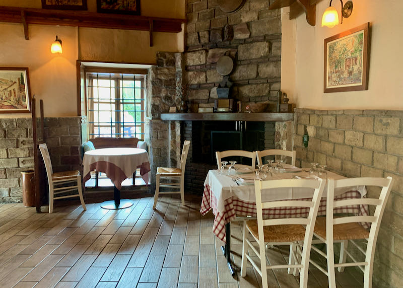 The Old Tavern of Psarras indoor seating