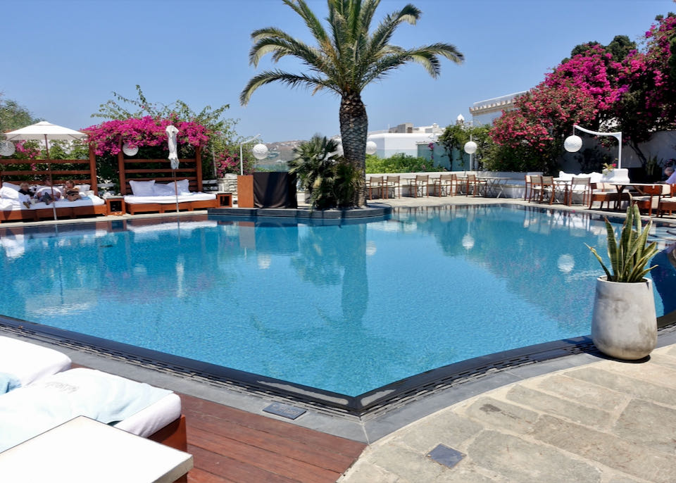 Review of Belvedere Mykonos Hotel in Mykonos, Greece.