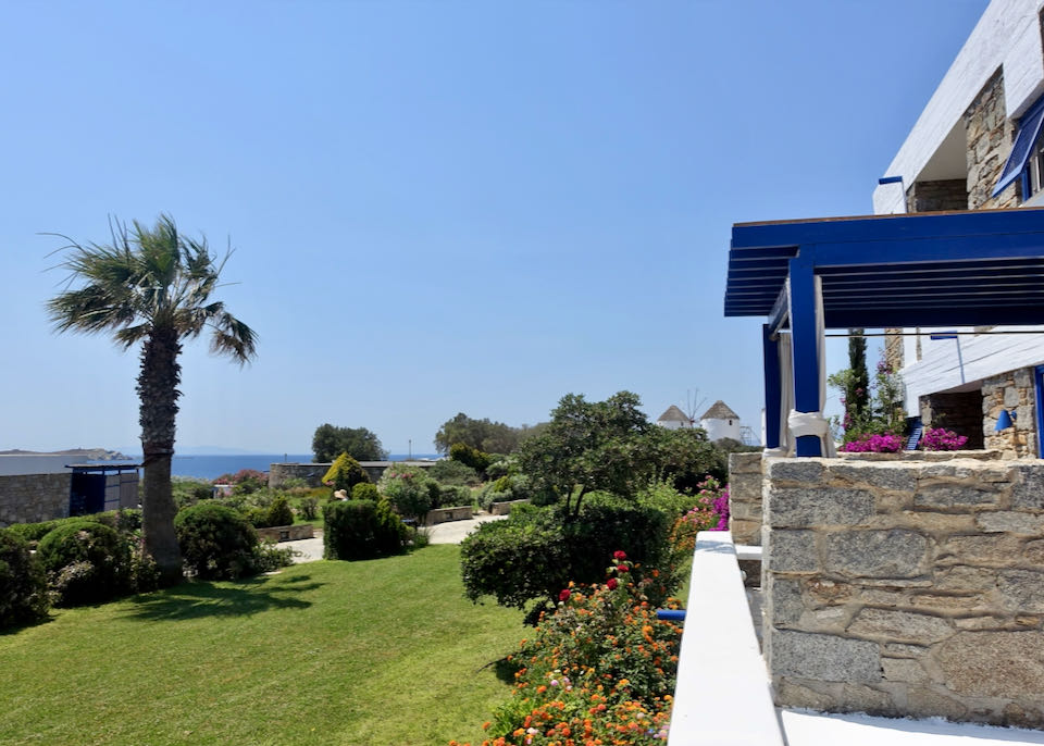 Review of Mykonos Theoxenia Hotel in Mykonos, Greece.