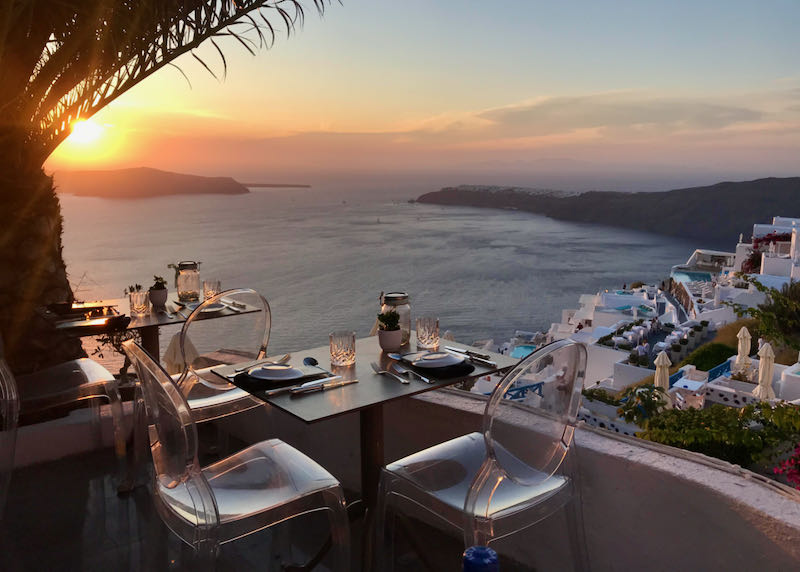 Best sunset view restaurant in Santorini.