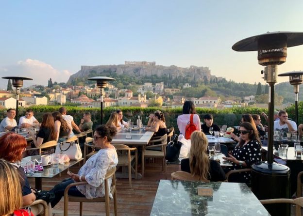 360-cocktail-bar-in-athens-greece