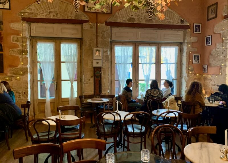 Melina Mercouri Cafe indoor seating