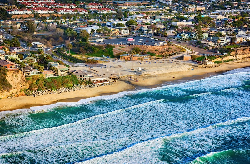 View over Moonlight Beach in Encinitas in North San Diego County