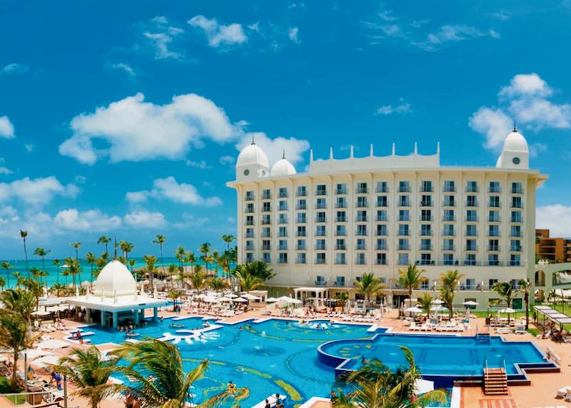 Aruba family beach resort with large outdoor pool.
