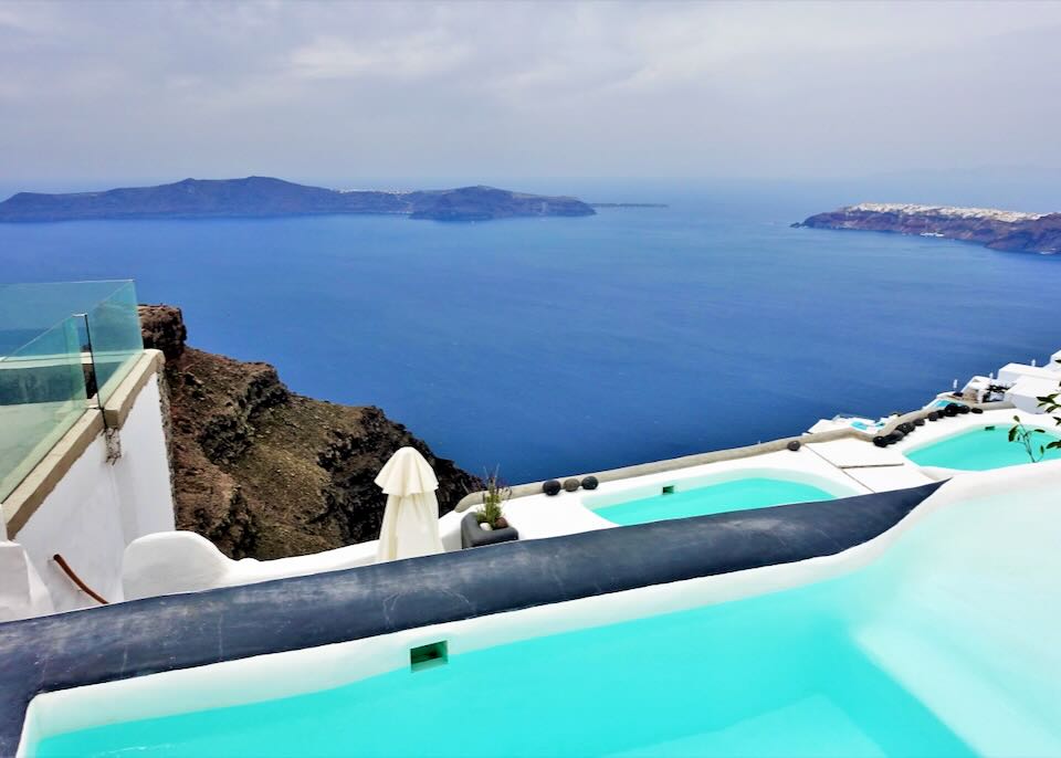 Review of Sophia Luxury Suites in Santorini.
