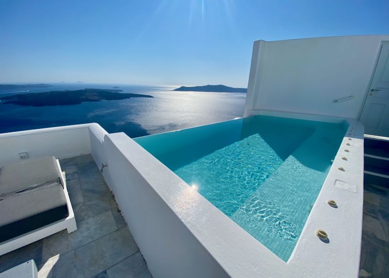 Private pool with view.