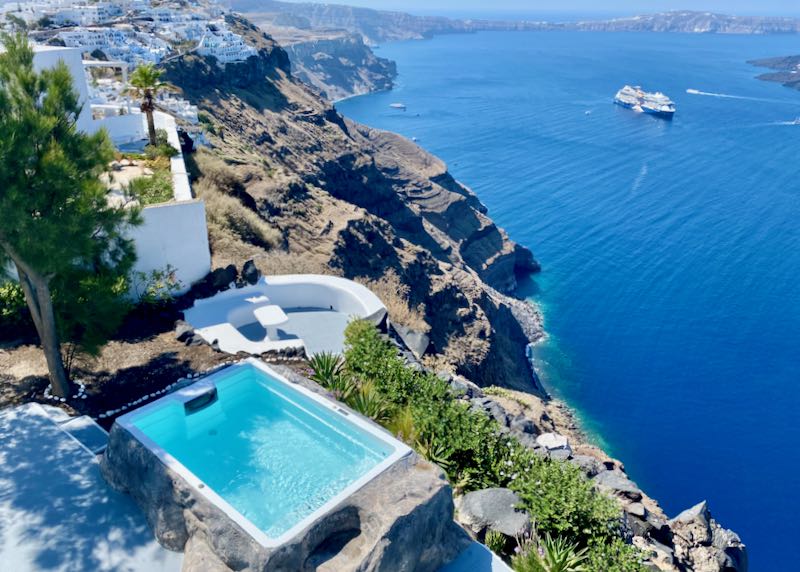 Private pool villa with caldera view.