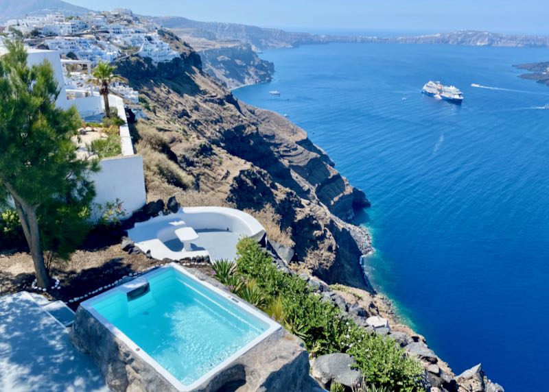 WHERE TO STAY in SANTORINI - Best Areas & Towns