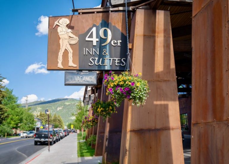 WHERE TO STAY in JACKSON HOLE Best Areas & Neighborhoods