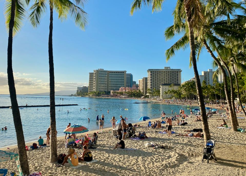 Best beach resorts for families in Oahu.