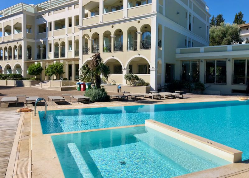 4-star hotel with pool in Corfu.