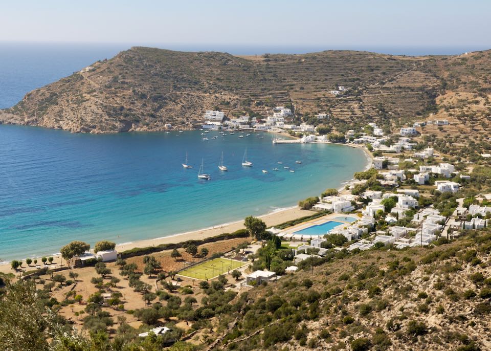Best beach resort in Sifnos.