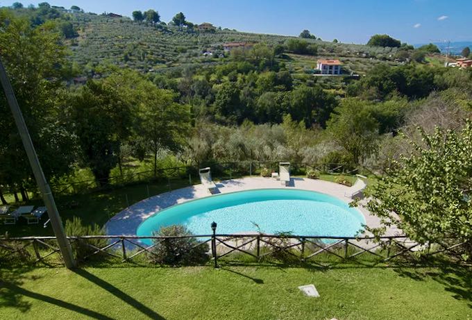 Agriturismo with pool near Perugia