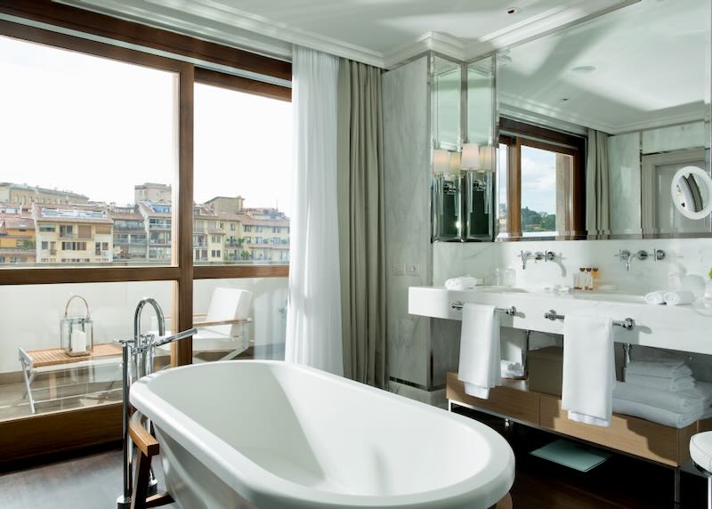 Beautiful bathroom with a view in Portrait Firenze