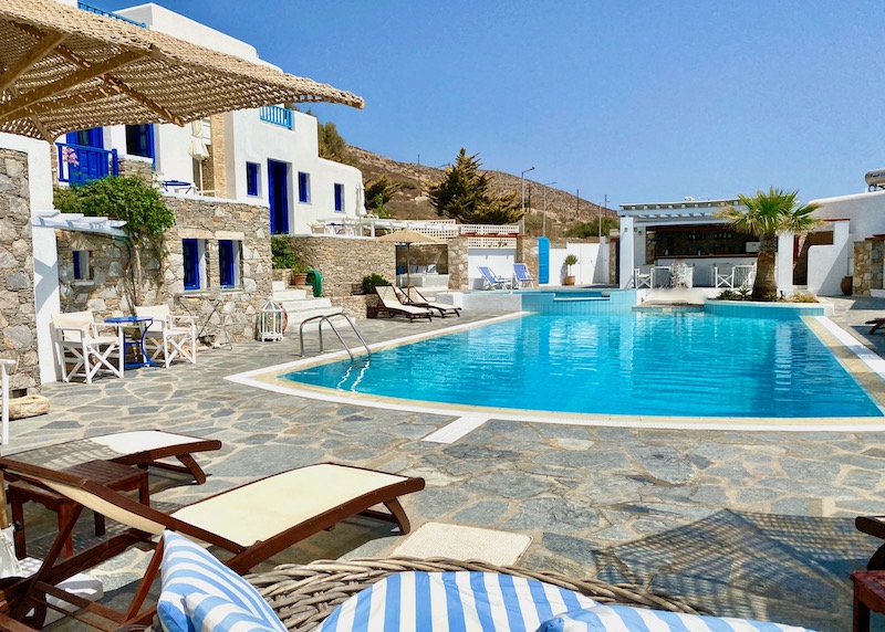 Pool and bar at Folegandros Apartments in Chora