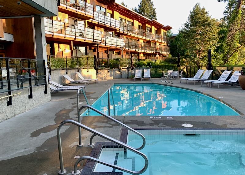 Outdoor pool and whirlpool at Brentwood Bay Resort