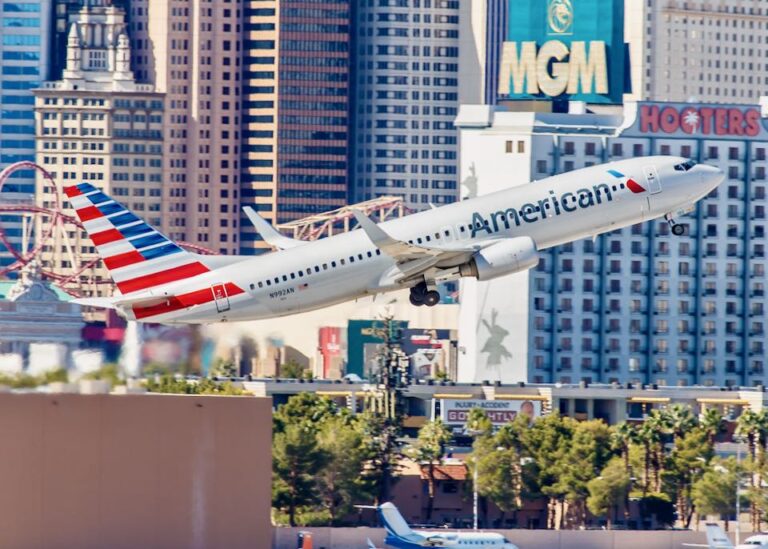6 BEST HOTELS near LAS VEGAS AIRPORT