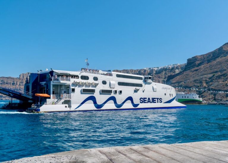 Athens to Santorini Ferry Tickets, Schedules, Prices