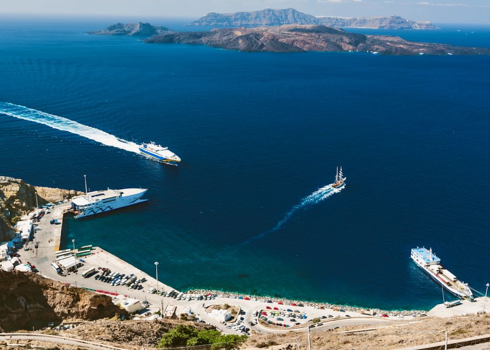 Ferries arriving in Santorini.