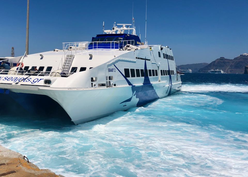 Fastest ferry from Santorini to Milos.