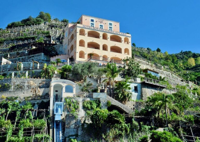 WHERE TO STAY on AMALFI COAST - Best Towns & Areas