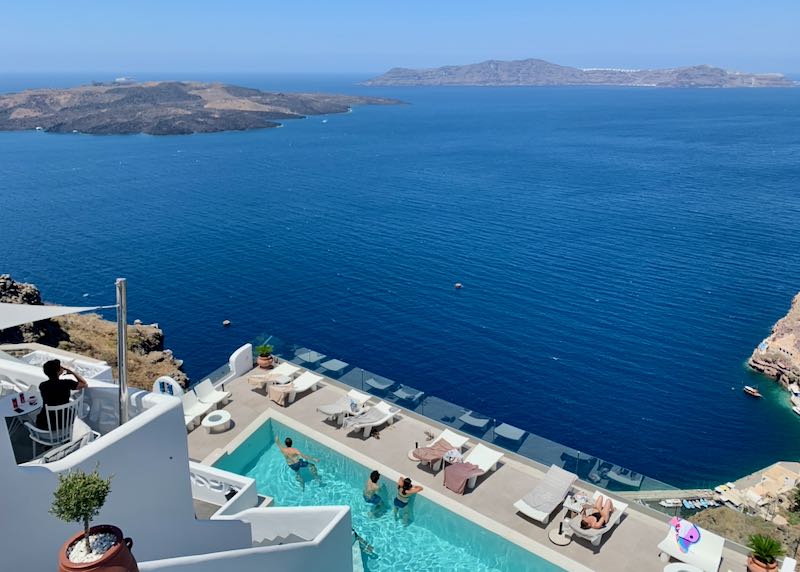 Best luxury hotel in Fira, Santorini.