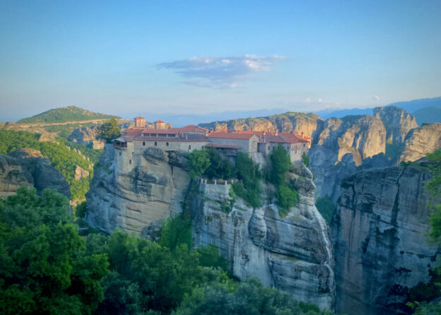 Meteora Travel Guide – Best Tours & Things to Do