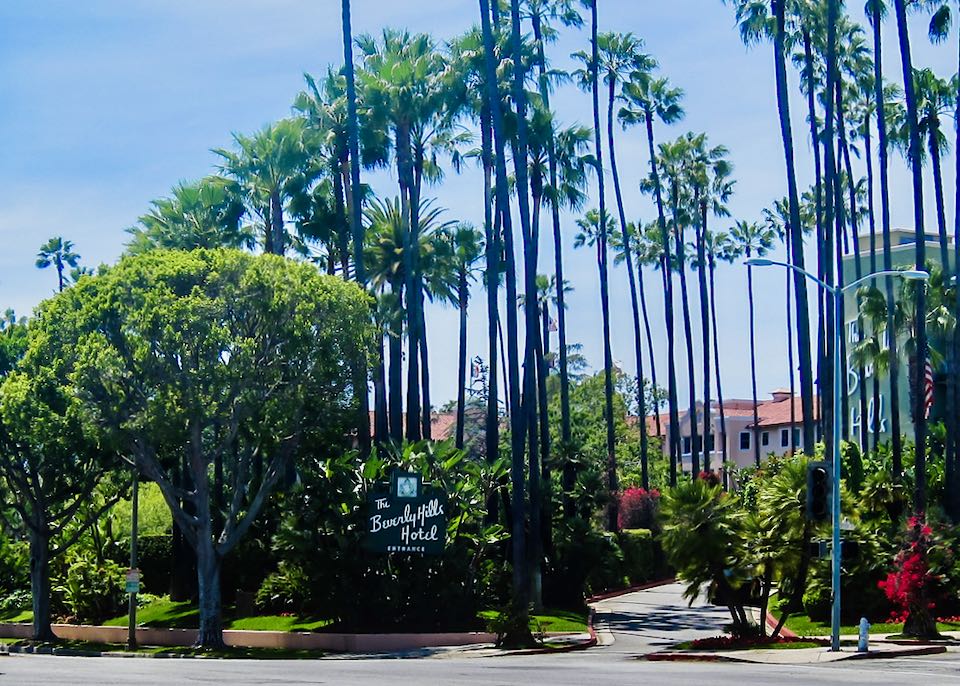 The Beverly Hills Hotel / Los Angeles, California Tote Bag by Wander &  Travel