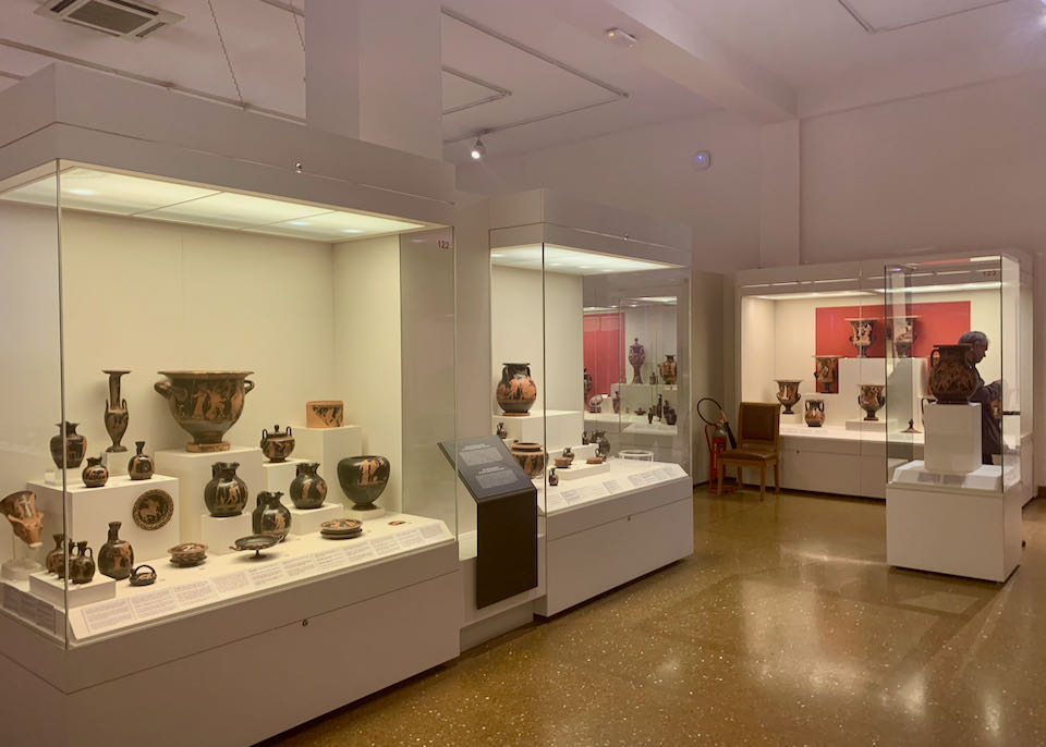 Displays of ancient decorated pots and jars