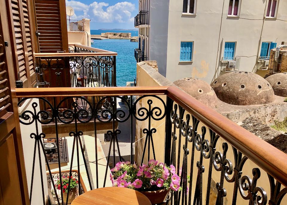 Midrange hotel in Chania Old Town.