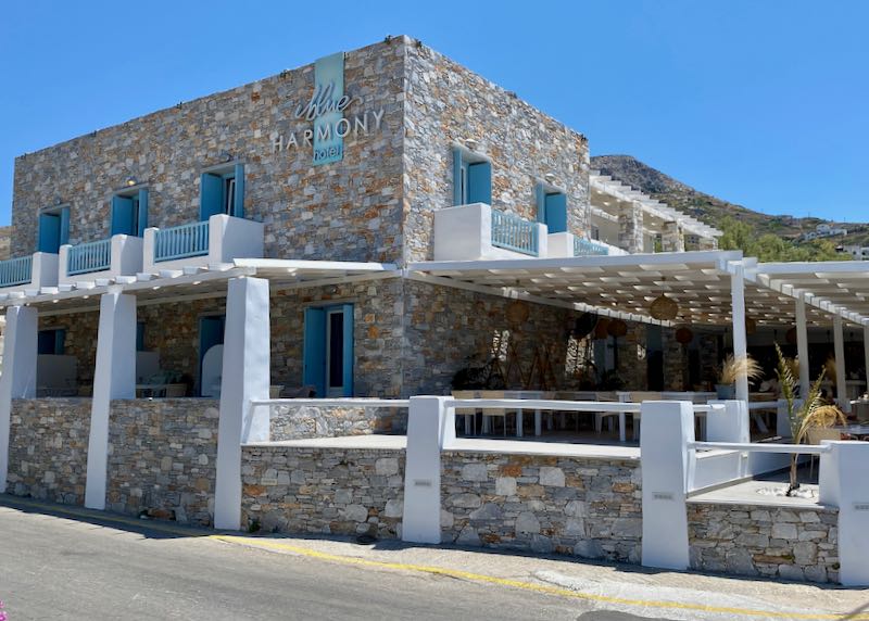 Good hotel for families in Syros.