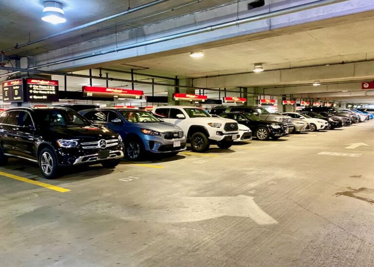 CAR RENTAL at FORT LAUDERDALE AIRPORT