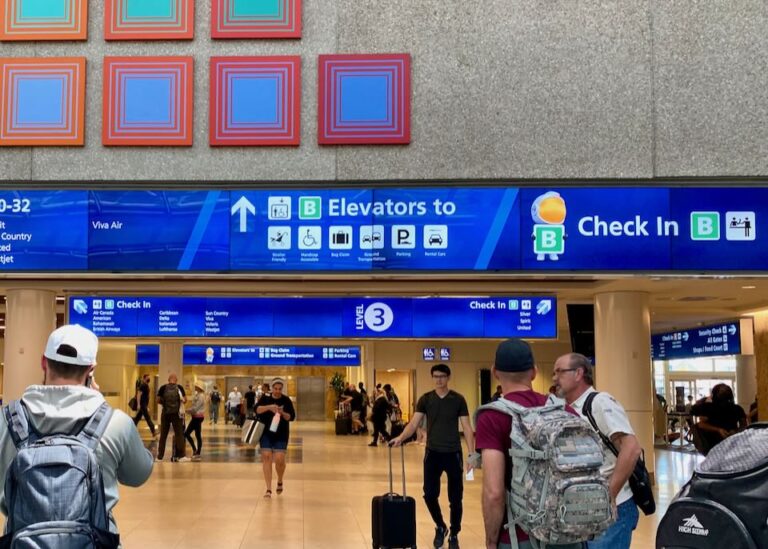 CAR RENTAL at ORLANDO AIRPORT