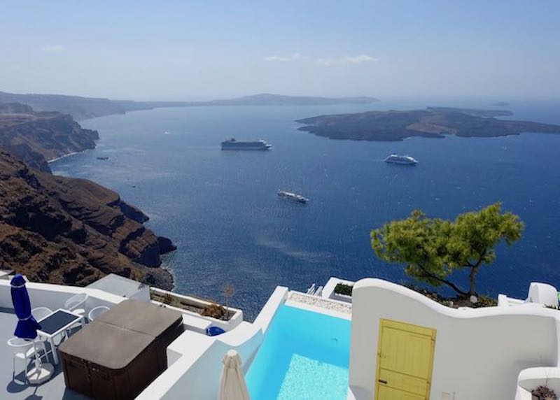 Private pool and caldera view at Dreams Luxury Suites in Imerovigli, Santorini