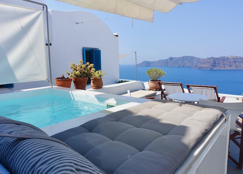 Private plunge pool at Gabbiano Traditional Cave Houses in Oia, Santorini