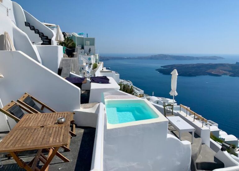 38 BEST FAMILY HOTELS & RESORTS in Santorini