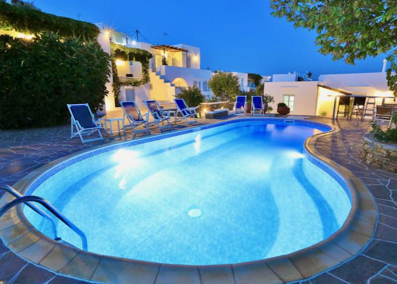 Sifnos boutique hotel with pool.