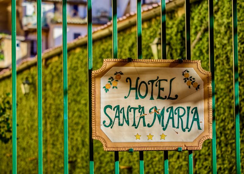 Hotel Santa Maria in Trastevere  area in Rome.