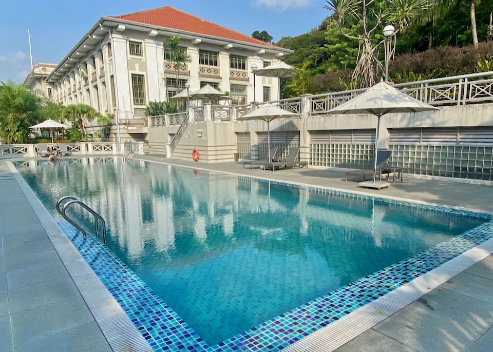 Singapore hotel with pool.