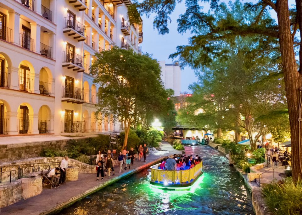 WHERE TO STAY In SAN ANTONIO Best Areas Neighborhoods