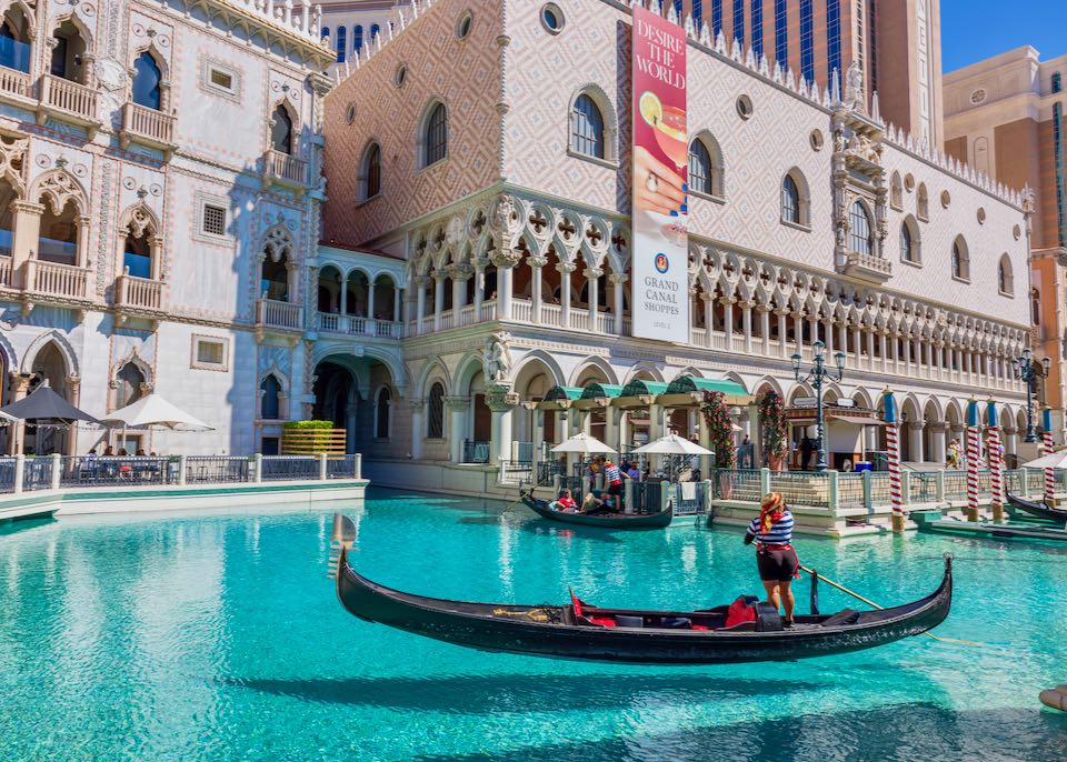 Best luxury hotel in Las Vegas.