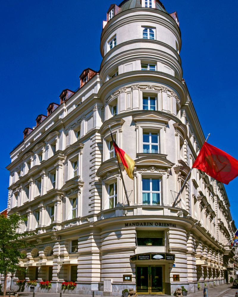 Best 5-star hotel and place to stay in Munich.