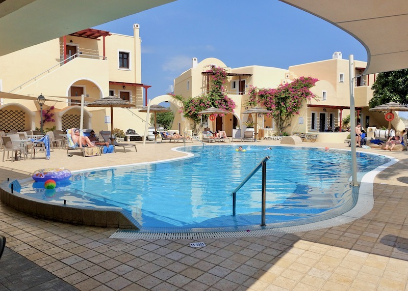 Pool and terrace at Smaragdi Hotel in Perivolos, Santorini