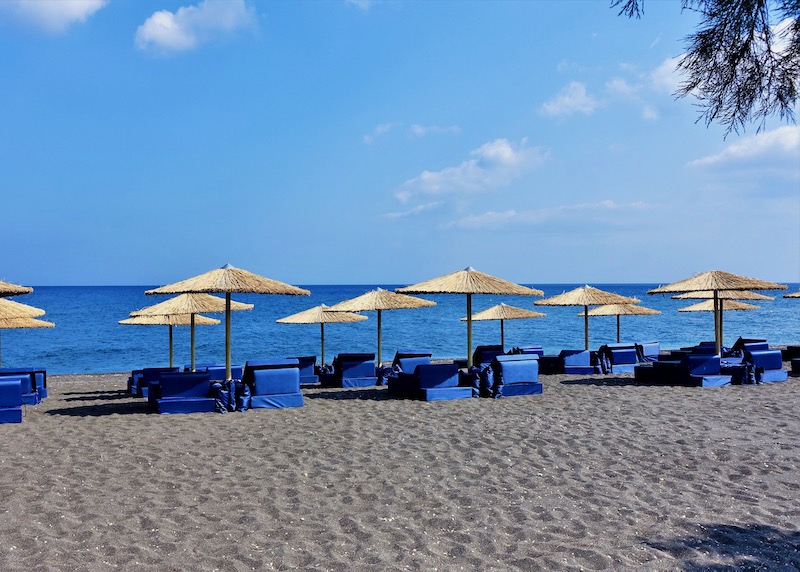 Istoria, the best beach hotel in Santorini