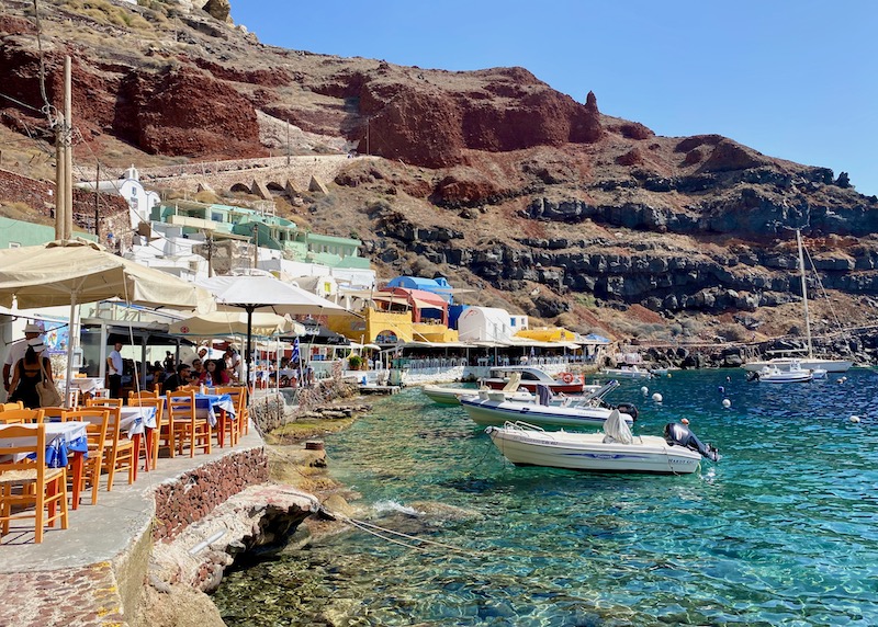 All the seafood restaurants in Ammoudi Bay, Santorini