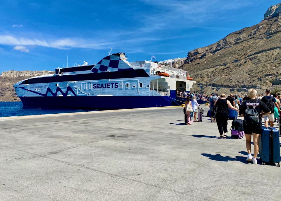 Good ferry for first-time visitors to Greece.